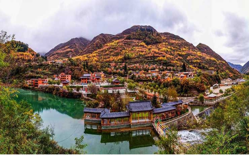 官鵝溝景區(qū)、平?jīng)霾糠志皡^(qū)向全國(guó)醫(yī)護(hù)人員免費(fèi)開放